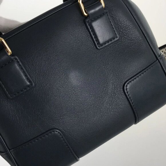 LOEWE Amazona 16 Hand bag - Picture 9 of 16